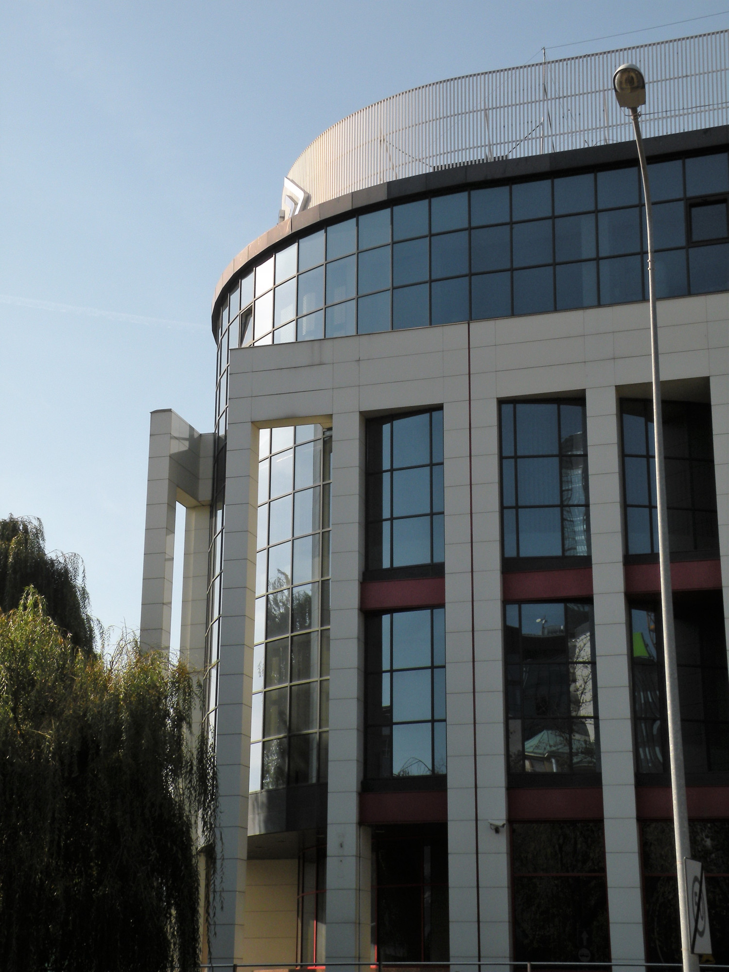 Zdjęcie architektury budynku Centrala Kredyt Banku SA